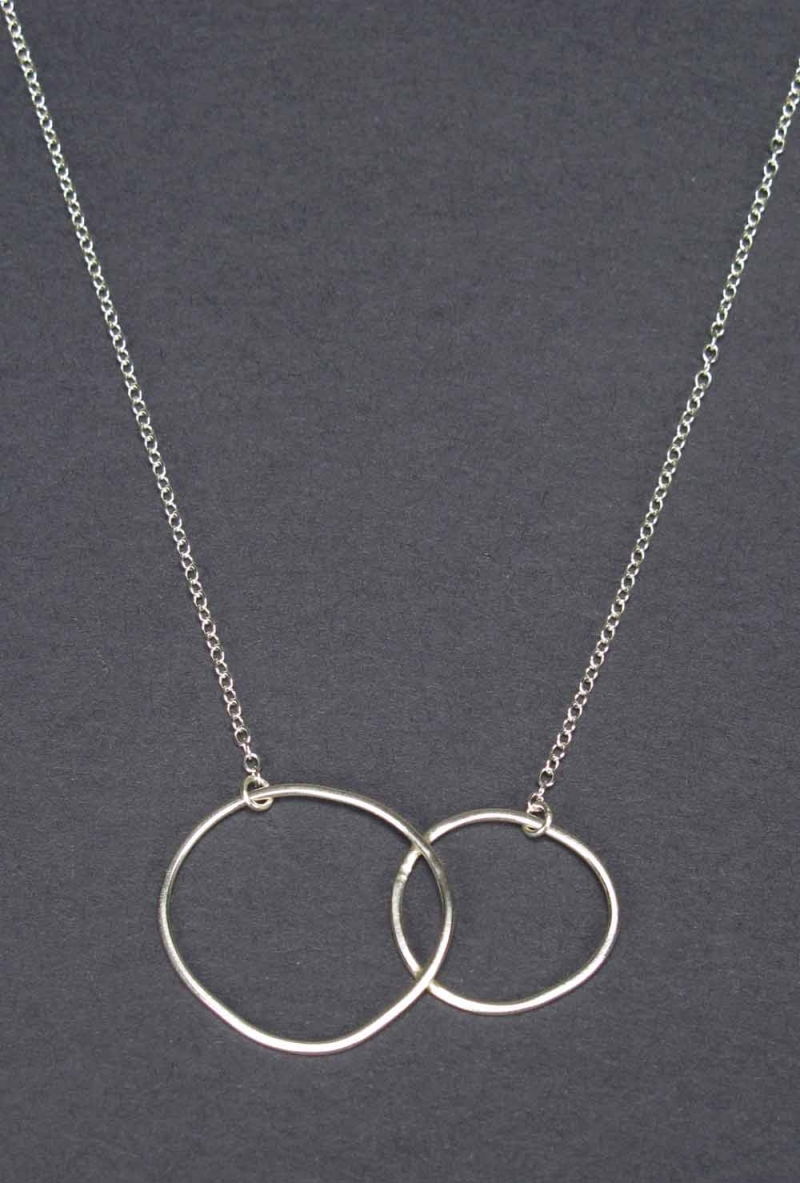 Silver Necklace - Overlapping Circles
